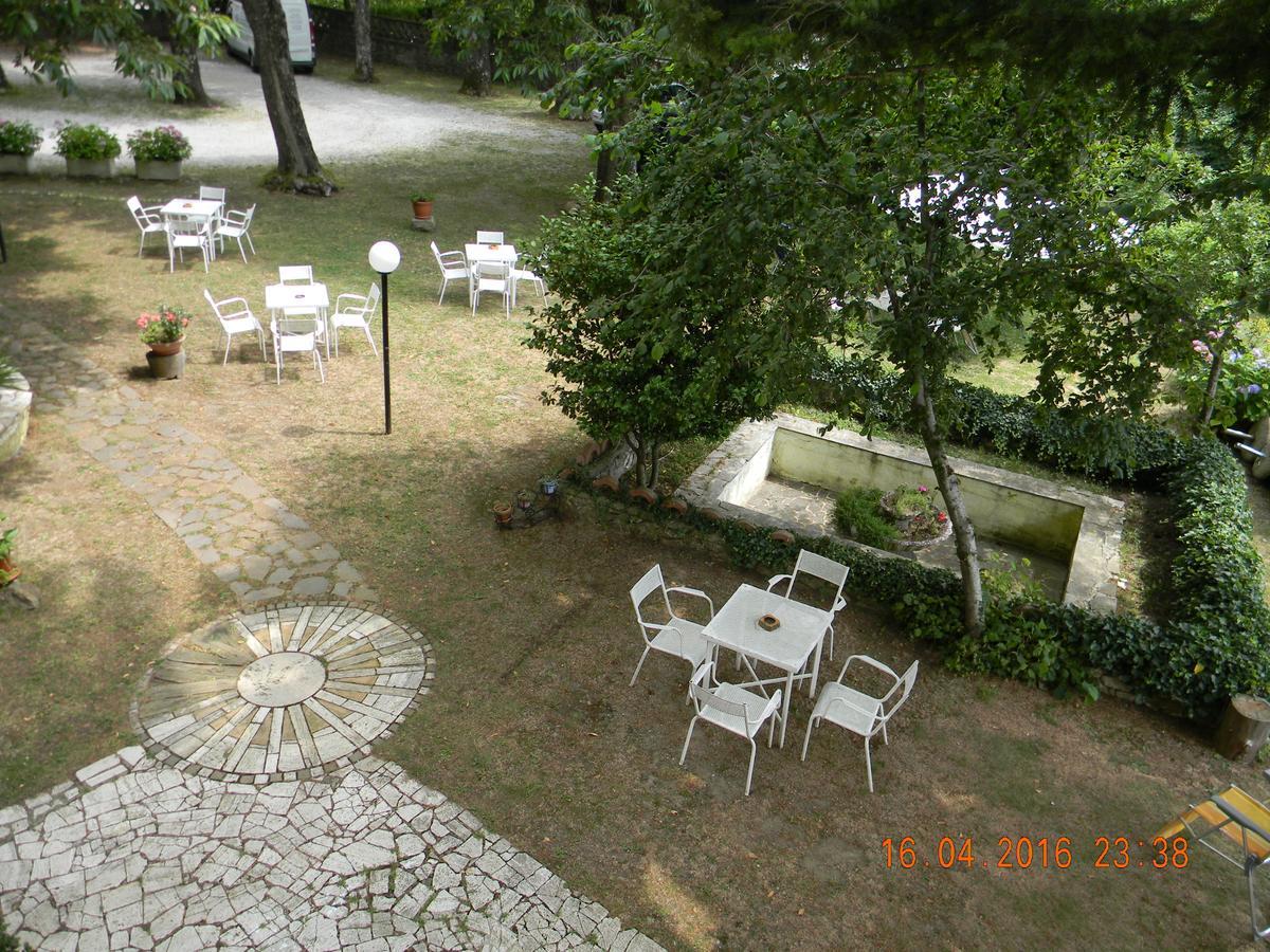 Albergo Ristorante Ragno D'Oro Piancastagnaio Bagian luar foto