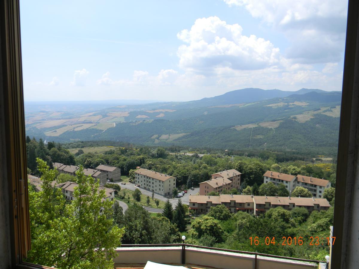 Albergo Ristorante Ragno D'Oro Piancastagnaio Bagian luar foto