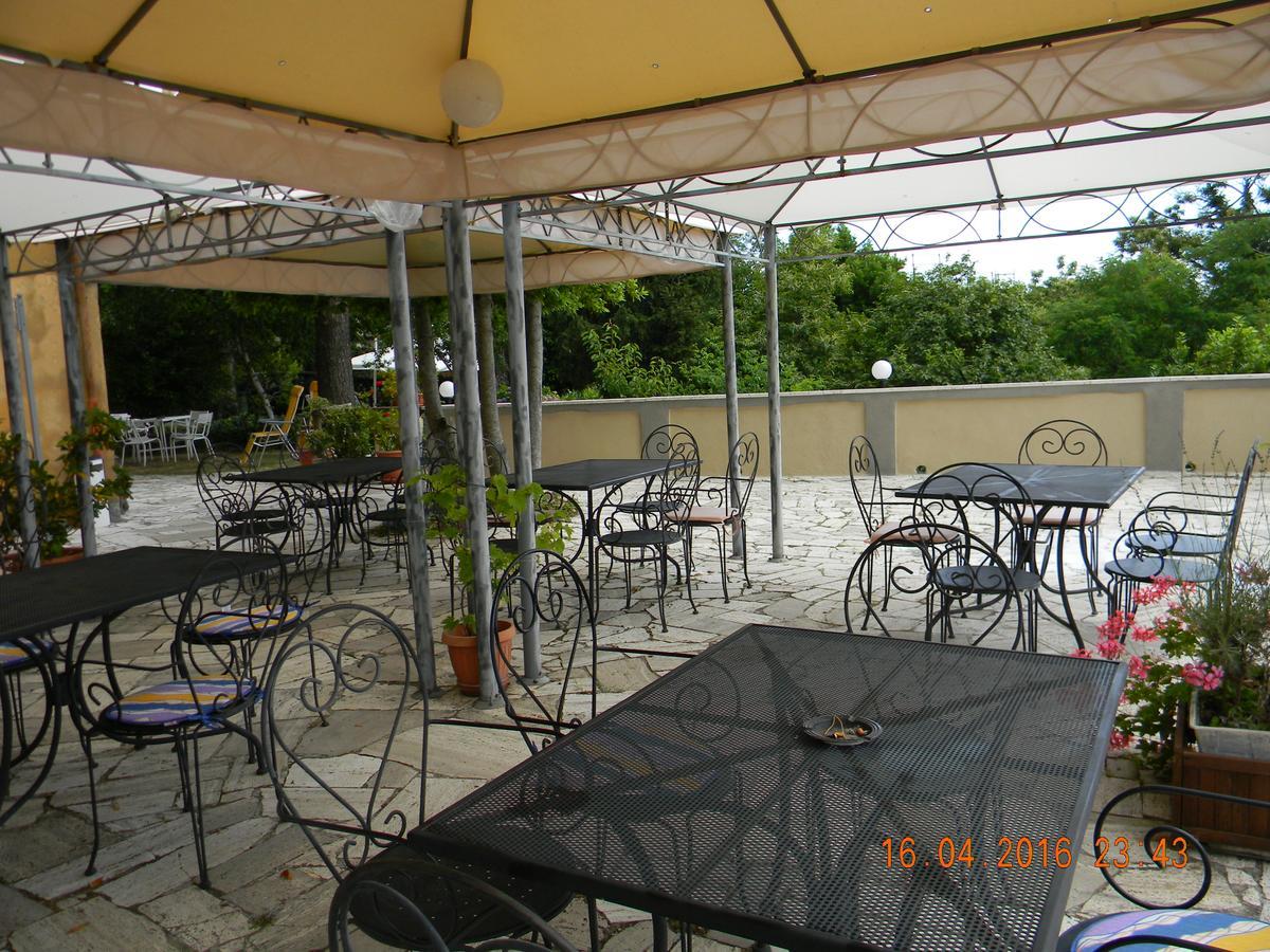 Albergo Ristorante Ragno D'Oro Piancastagnaio Bagian luar foto