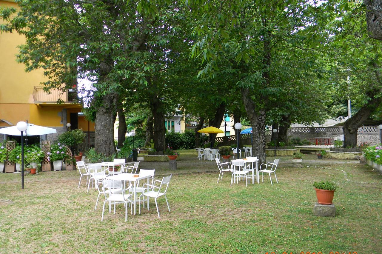 Albergo Ristorante Ragno D'Oro Piancastagnaio Bagian luar foto
